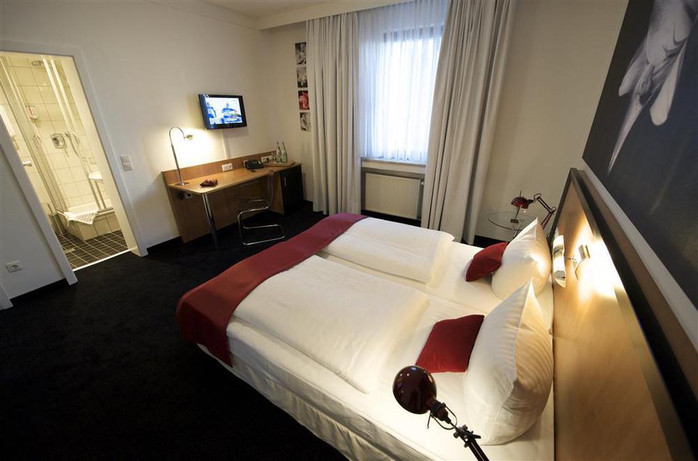 Max Brown Hotel Midtown, Part Of Sircle Collection Düsseldorf Værelse billede